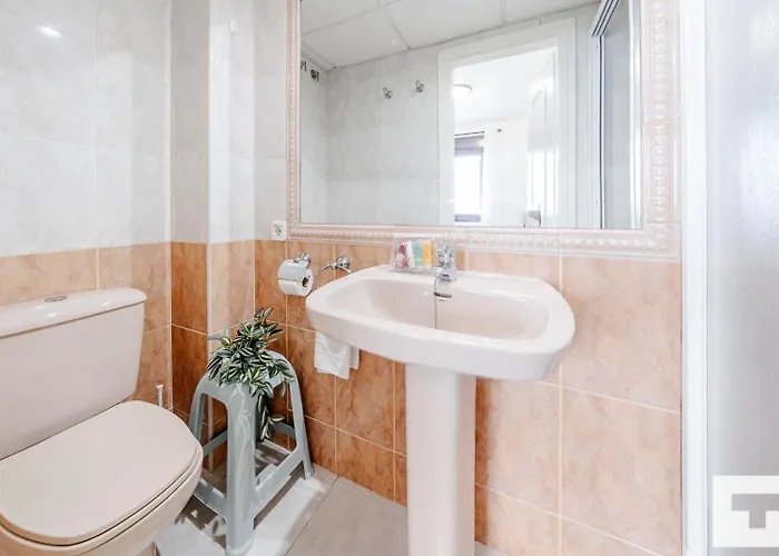 Topacio I 32a - Grupo Turis * Κάλπε