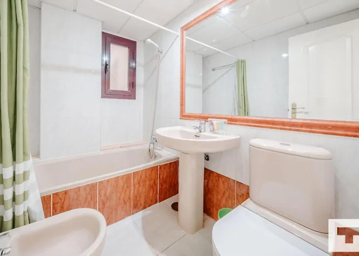 Topacio I 32a - Grupo Turis 卡尔佩